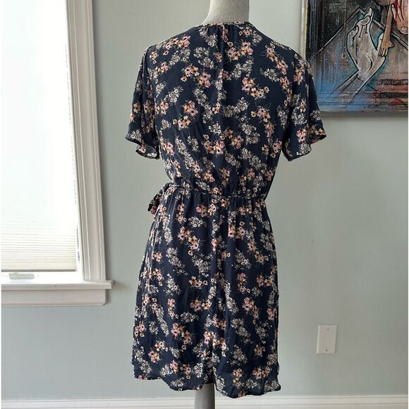 Sienna Sky Boho Blue Flower Floral Wrap Dress size Medium - Picture 3 of 9